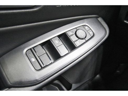 New 2026 Nissan Sentra SV w/ SV Convenience Package image 17