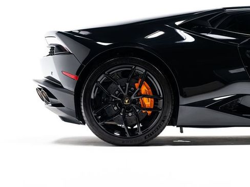 Used 2018 Lamborghini Huracan LP 610-4 AWD/4WD image 10