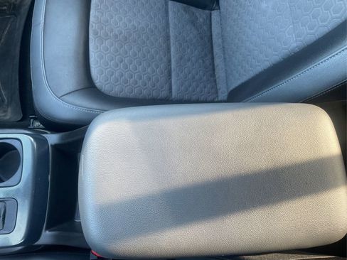 Used 2016 Chevrolet Colorado Z71 AWD/4WD image 12