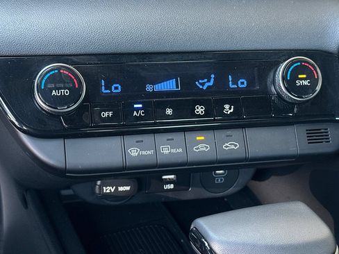 Used 2026 Hyundai Elantra Sport FWD image 25