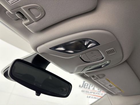 Used 2021 Jeep Compass Latitude image 19