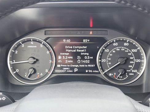 New 2025 Mitsubishi Outlander SE image 11