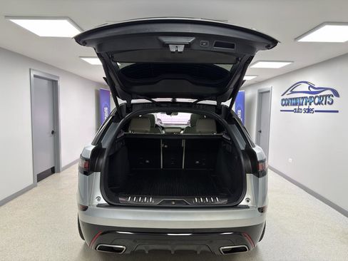 Used 2019 Land Rover Range Rover Velar R-Dynamic SE AWD/4WD image 37