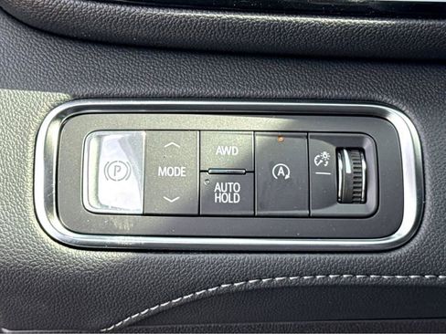 New 2026 Buick Enclave Preferred w/ LPO, Floor Liner Package AWD/4WD image 11