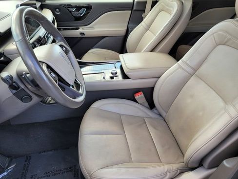 Certified 2023 Lincoln Aviator Reserve w/ Equipment Group 201A RWD image 16