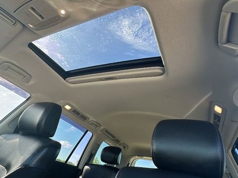Used 2019 Nissan Armada SL w/ Premium Package image 6