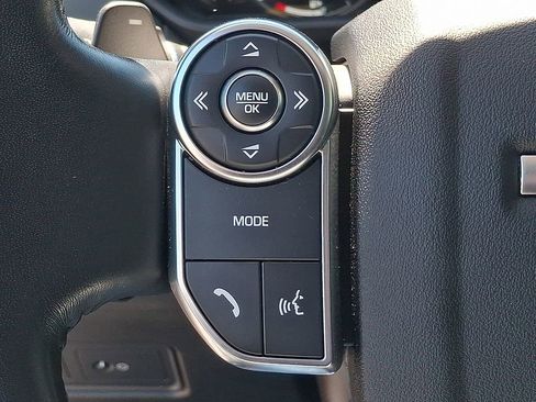 Used 2018 Land Rover Discovery HSE Luxury AWD/4WD image 16