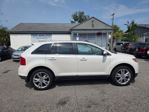 Used 2014 Ford Edge Limited w/ Equipment Group 302A FWD image 3