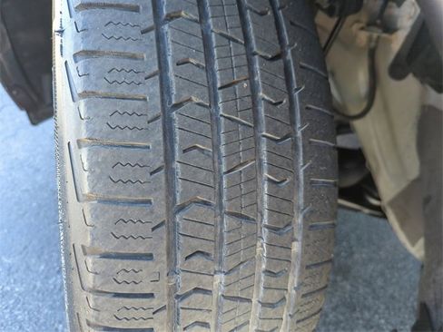 Certified 2018 Nissan Rogue SL w/ Premium Package image 46