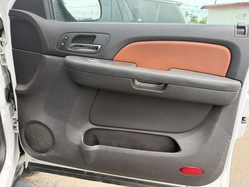 Used 2007 Chevrolet Avalanche LT w/ LT Preferred Equipment Group image 14