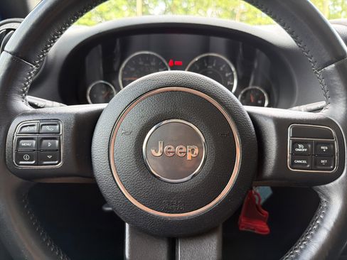 Used 2016 Jeep Wrangler Unlimited Sport AWD/4WD image 8