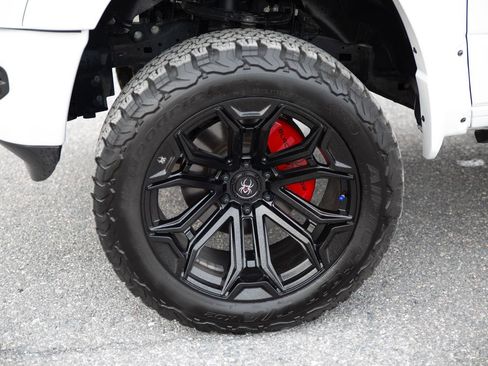 Used 2024 RAM 1500 Laramie image 10