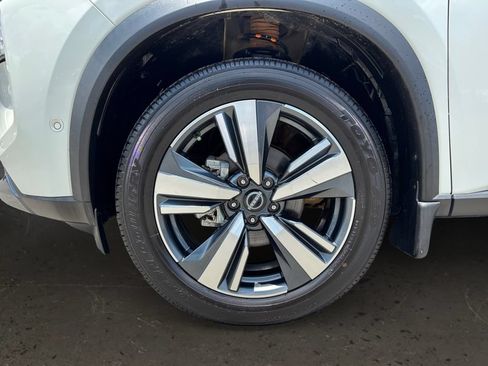Used 2023 Nissan Rogue SL w/ SL Premium Package FWD image 10