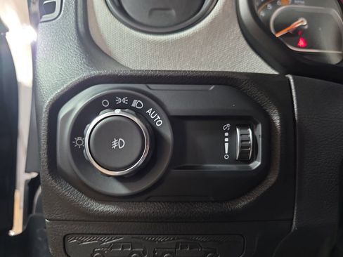 Used 2024 Jeep Wrangler Sport AWD/4WD image 23