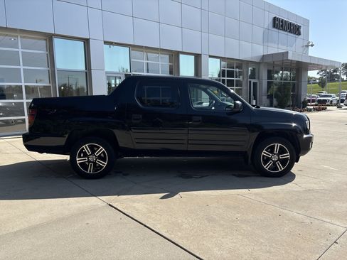 Used 2013 Honda Ridgeline Sport image 9