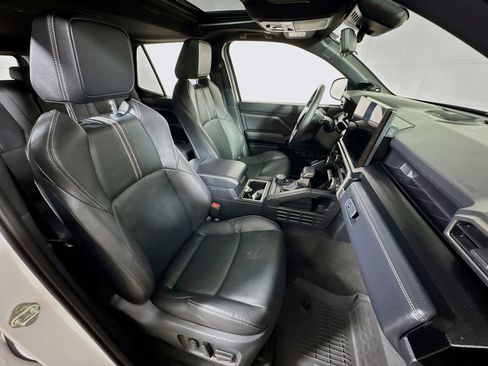 Used 2025 Toyota 4Runner Limited w/ Tow Technology Package image 29