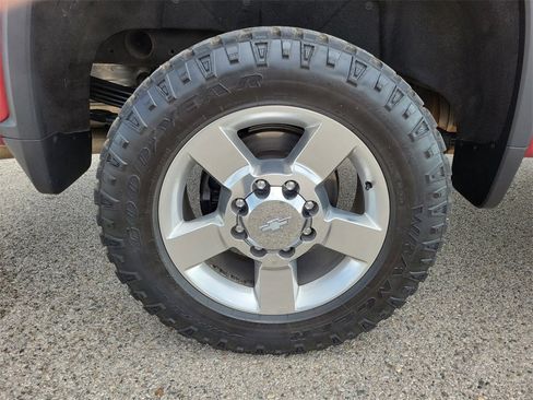 Used 2021 Chevrolet Silverado 2500 LTZ w/ LTZ Premium Package image 5