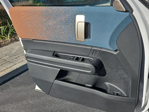 Certified 2025 MINI Cooper Countryman S w/ Comfort Package Max image 20