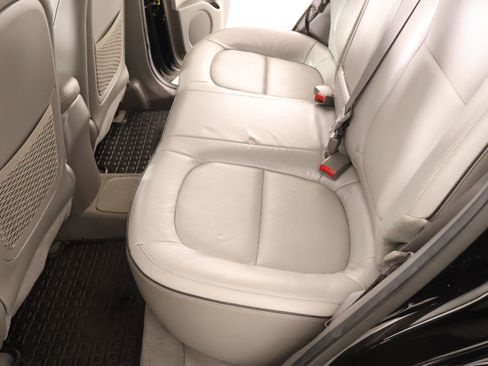 Used 2018 Kia Soul EV + FWD image 13