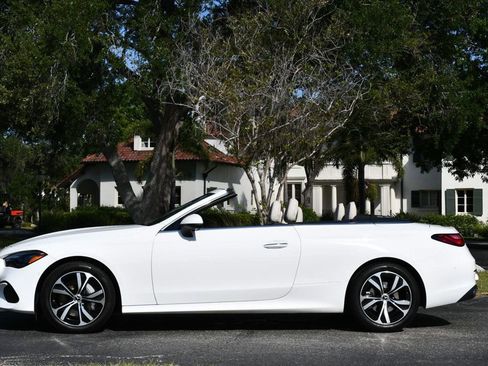 Used 2024 Mercedes-Benz CLE 300 4MATIC Cabriolet w/ Driver Assistance Package image 29