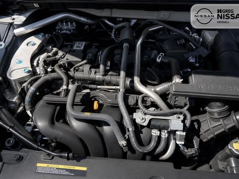 Used 2024 Nissan Sentra SR FWD image 18