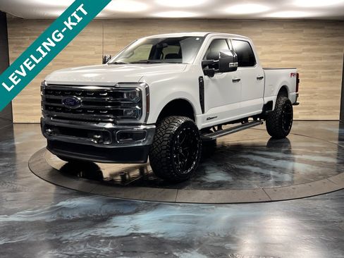 Used 2024 Ford F250 Lariat w/ Chrome Package image 5