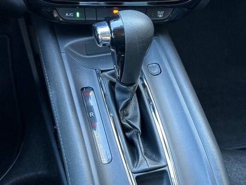 Used 2021 Honda HR-V LX image 21