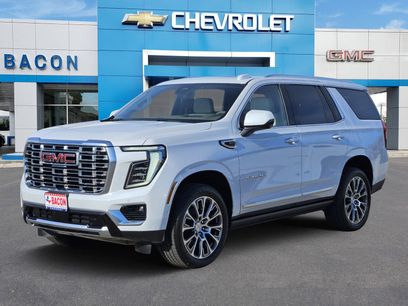 New 2026 GMC Yukon Denali w/ Sun & Power Step Package