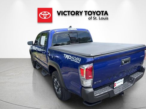 Used 2023 Toyota Tacoma TRD Off-Road w/ Black Out Package (TMS) AWD/4WD image 5