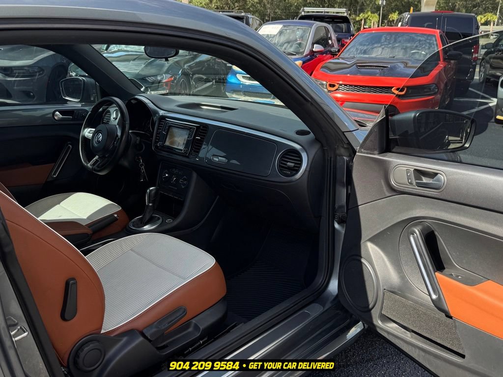 Used 2017 Volkswagen Beetle 1.8T Classic FWD image 25