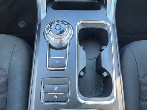 Used 2020 Ford Fusion SE FWD image 16