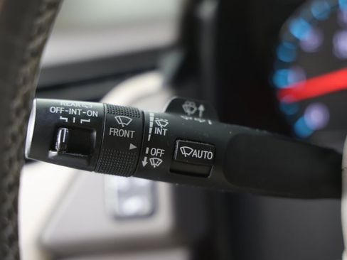 Used 2019 GMC Yukon Denali w/ Denali Ultimate Package image 27