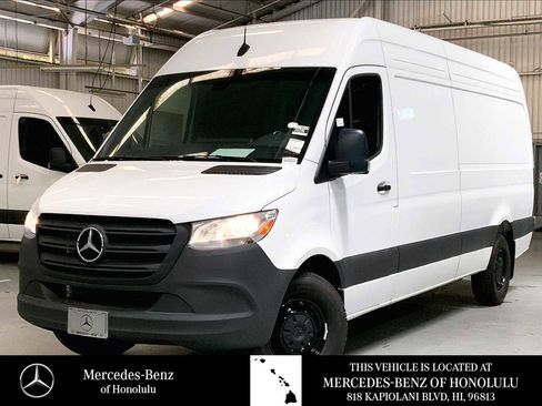 Used 2024 Mercedes-Benz Sprinter 2500 image 1