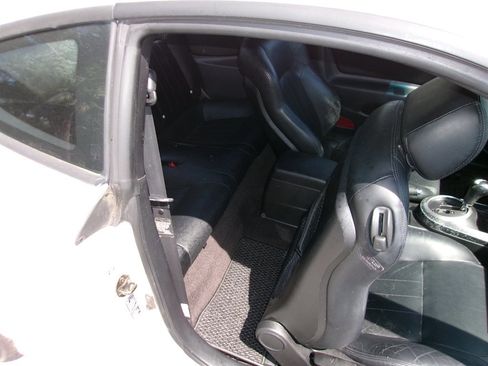 Used 2004 Hyundai Tiburon GT FWD image 19