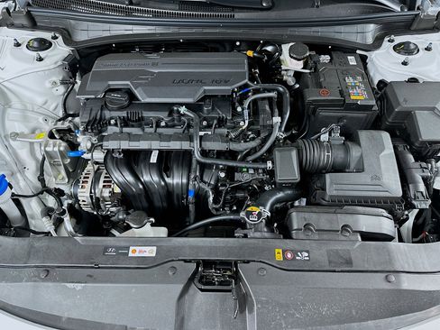 New 2026 Hyundai Elantra SEL Sport Premium FWD image 28