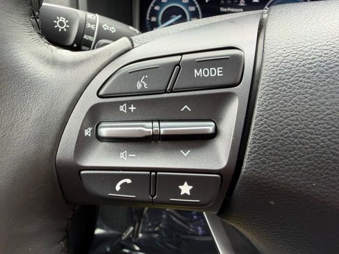 Used 2023 Hyundai Kona Limited FWD image 15