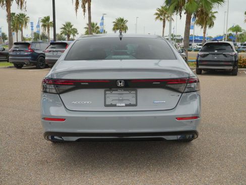 Used 2024 Honda Accord EX-L image 11