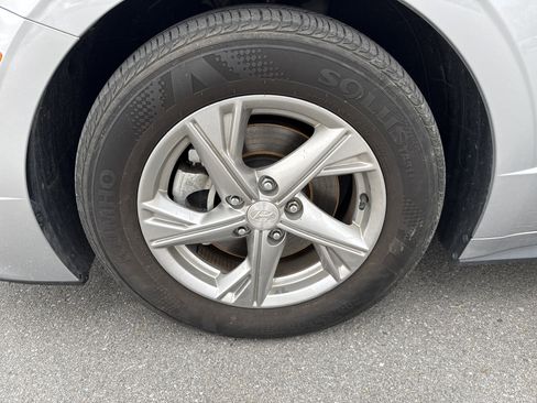 Used 2023 Hyundai Sonata SE image 11