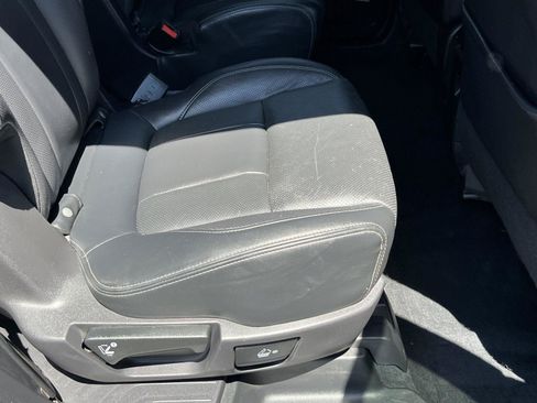 Used 2022 Subaru Ascent Limited w/ Technology Package AWD/4WD image 21