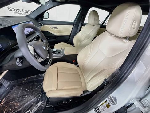 New 2026 BMW 330i xDrive Sedan w/ Premium Package AWD/4WD image 21