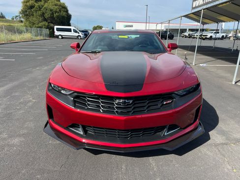 Used 2023 Chevrolet Camaro LT w/ Design Package 2 image 4
