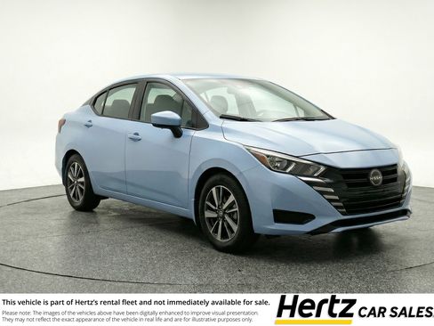 Used 2025 Nissan Versa SV image 1
