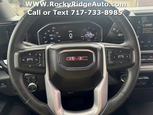 Used 2025 GMC Sierra 1500 SLT AWD/4WD image 11
