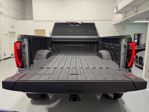 Used 2024 GMC Sierra 2500 Denali w/ Denali Reserve Package image 17