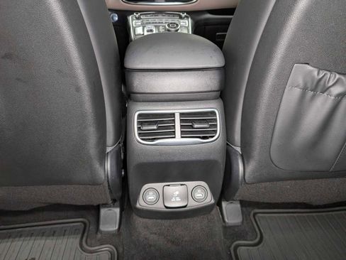 Used 2021 Hyundai Santa Fe Limited image 22