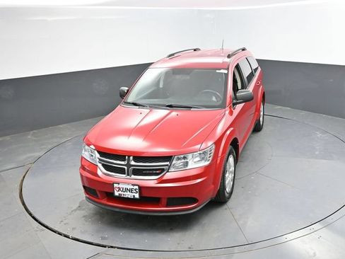 Used 2017 Dodge Journey SE w/ Flexible Seating Group FWD image 38