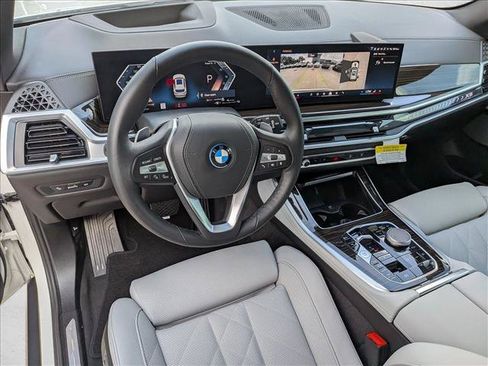 Certified 2026 BMW X5 xDrive50e w/ Premium Package AWD/4WD image 10