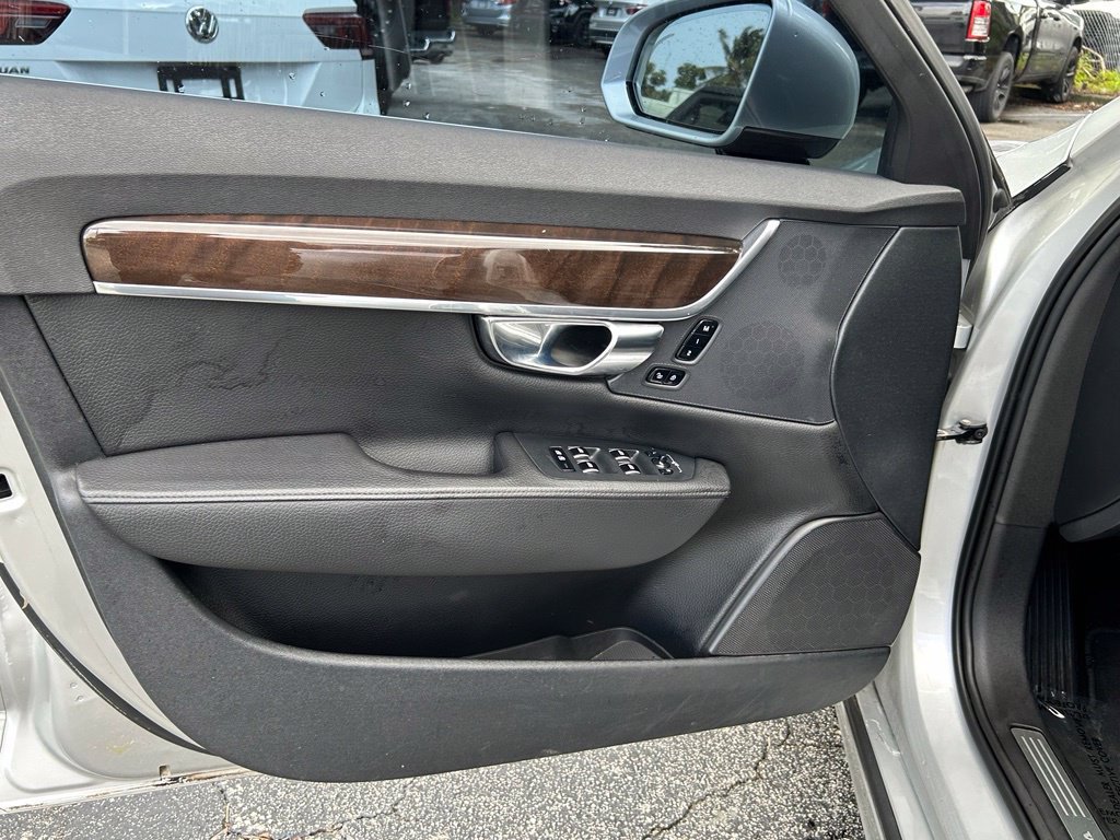 Used 2019 Volvo S90 T5 Momentum AWD/4WD image 15