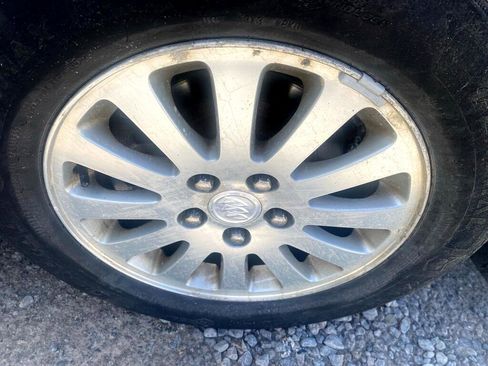 Used 2007 Buick Lucerne CX image 6