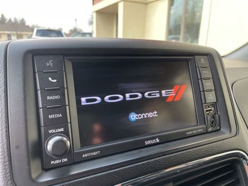 Used 2019 Dodge Grand Caravan SXT image 26